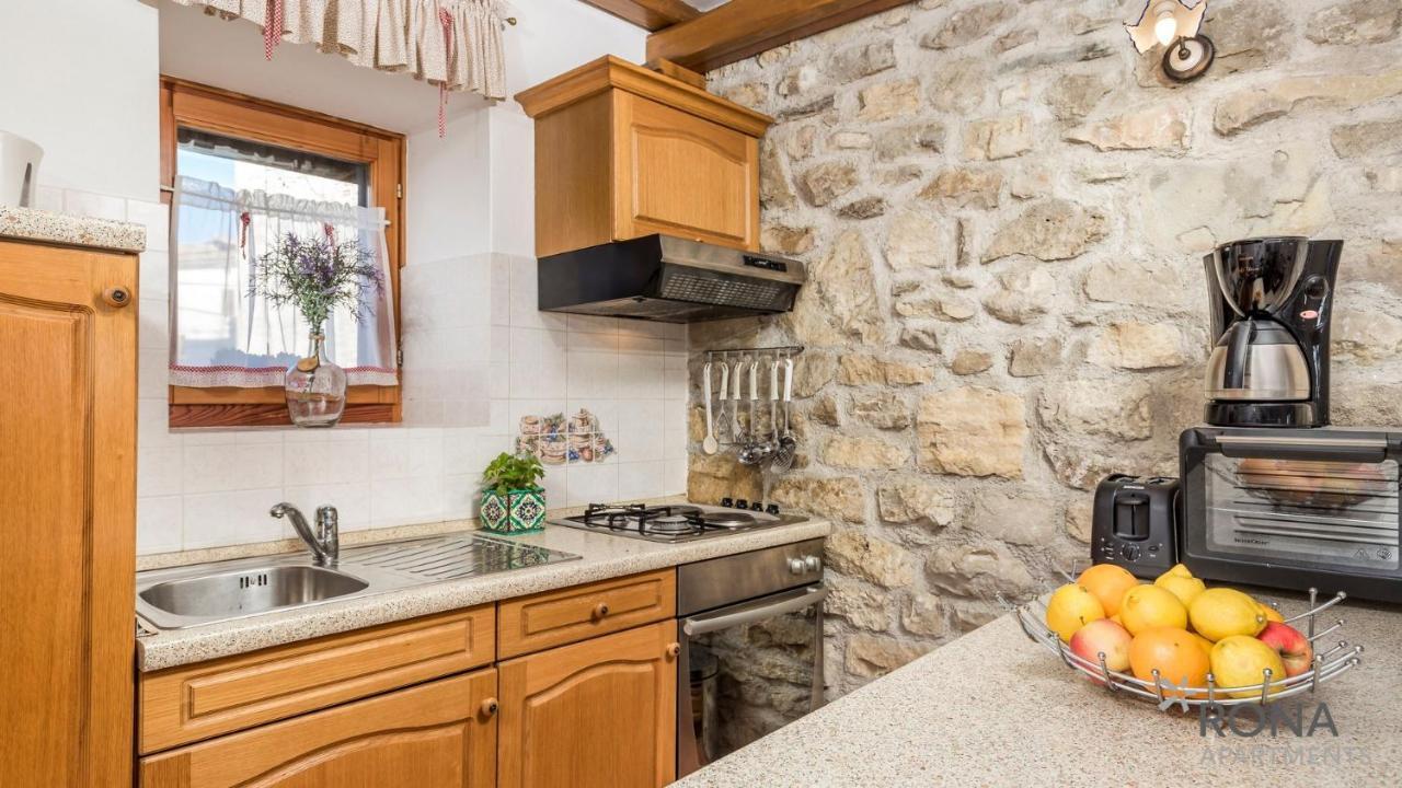 Rona Stone House Apartments Janja Boljun المظهر الخارجي الصورة